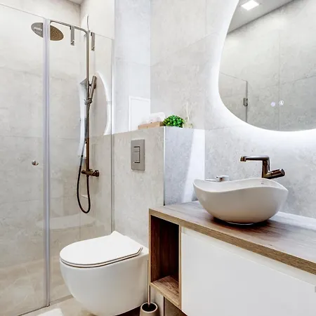 Tech Park & Glam 1bdrm Free Parking Fast Wifi Apartman *