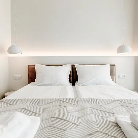 Tech Park & Glam 1bdrm Free Parking Fast Wifi * Szófia